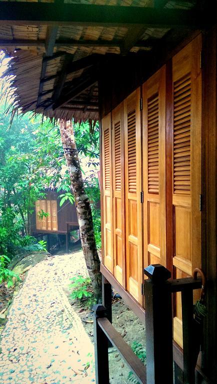 Bagus Place Retreat Kampong Mukut Exterior photo